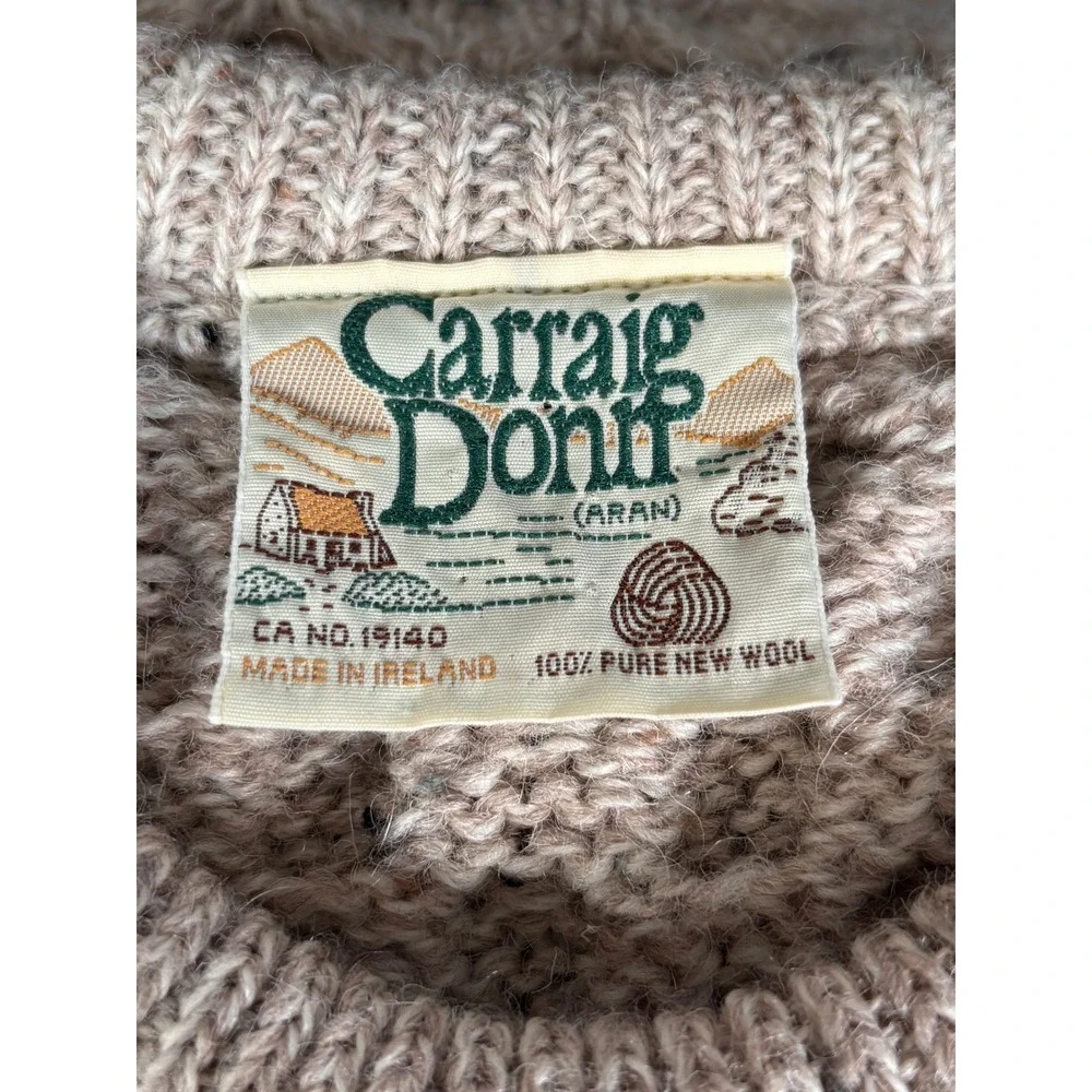Vintage Carraig Donn Irish Aran Wool Cable Knit Fisherman Sweater Small Heritage